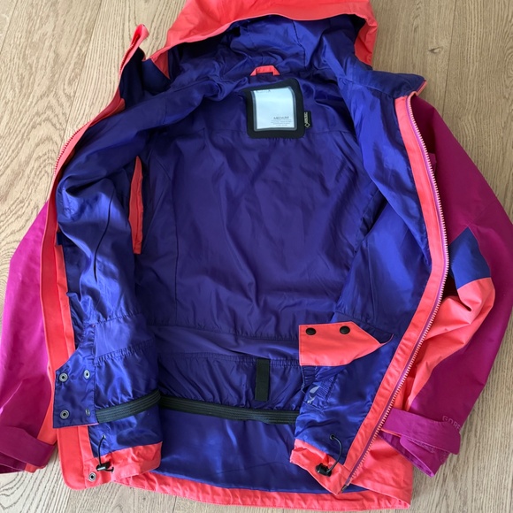 Burton AK Women’s Snow Snowboard Jacket Goretex Size M - Picture 3 of 9